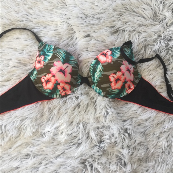 PINK Victoria's Secret Other - 🌷🌷🌷 2 X 30 🌷🌷🌷Pink bra flowers 🌺 🌺🌺